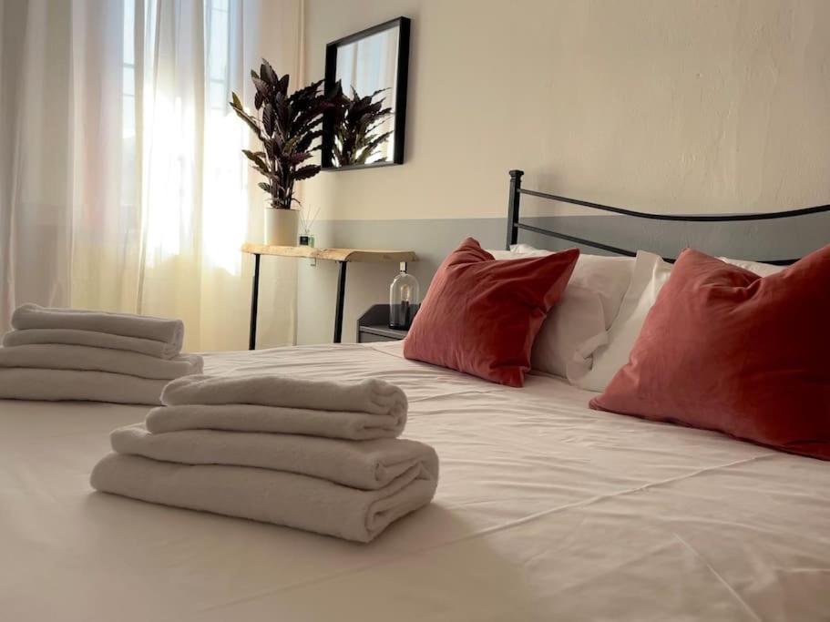 2-Bedroom Flat In The Heart Of Bergamo City Centre Экстерьер фото